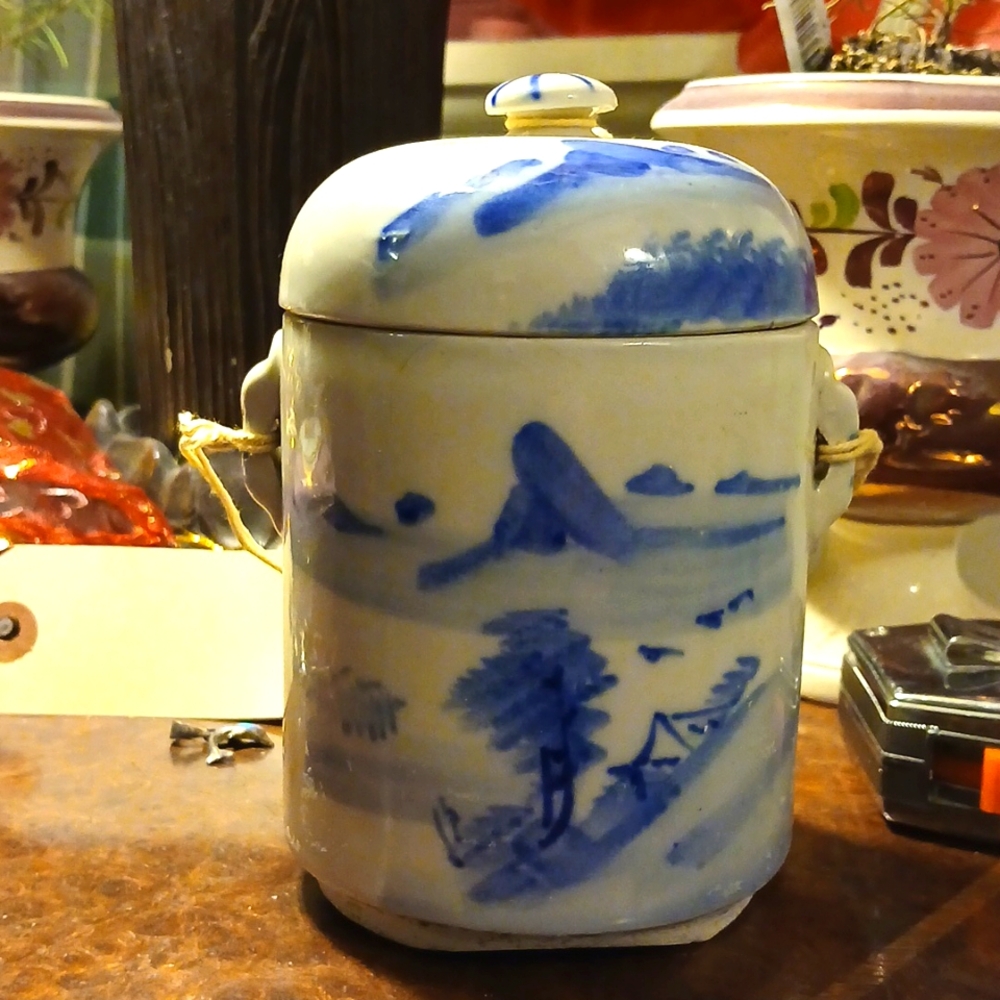 Oriental tea urn / cannister 1920s